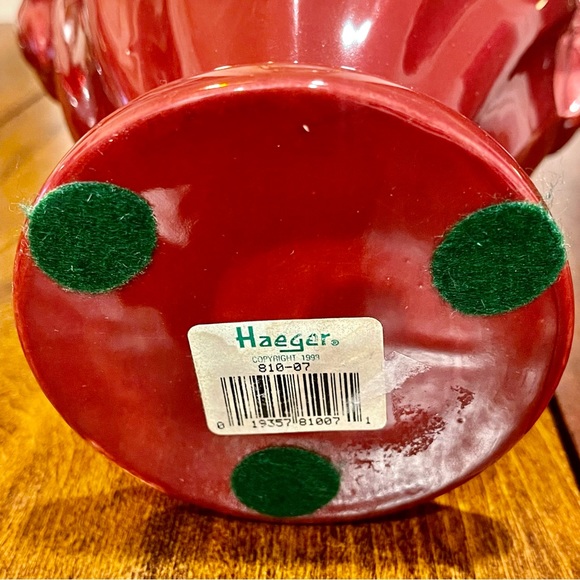 Vintage Haeger Pottery Urn Style Vase. Cranberry Glaze - Picture 10 of 14